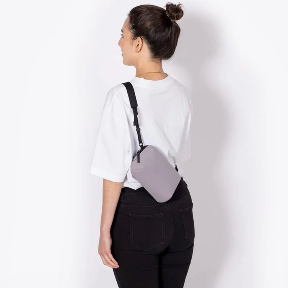 Ucon Acrobatics Ando Gray Crossbody Bag